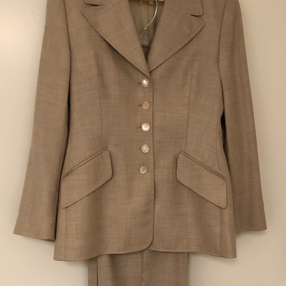 Cashmere and Silk Escada blazer
